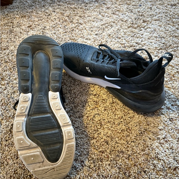 Nike Shoes - Women’s Nike 270